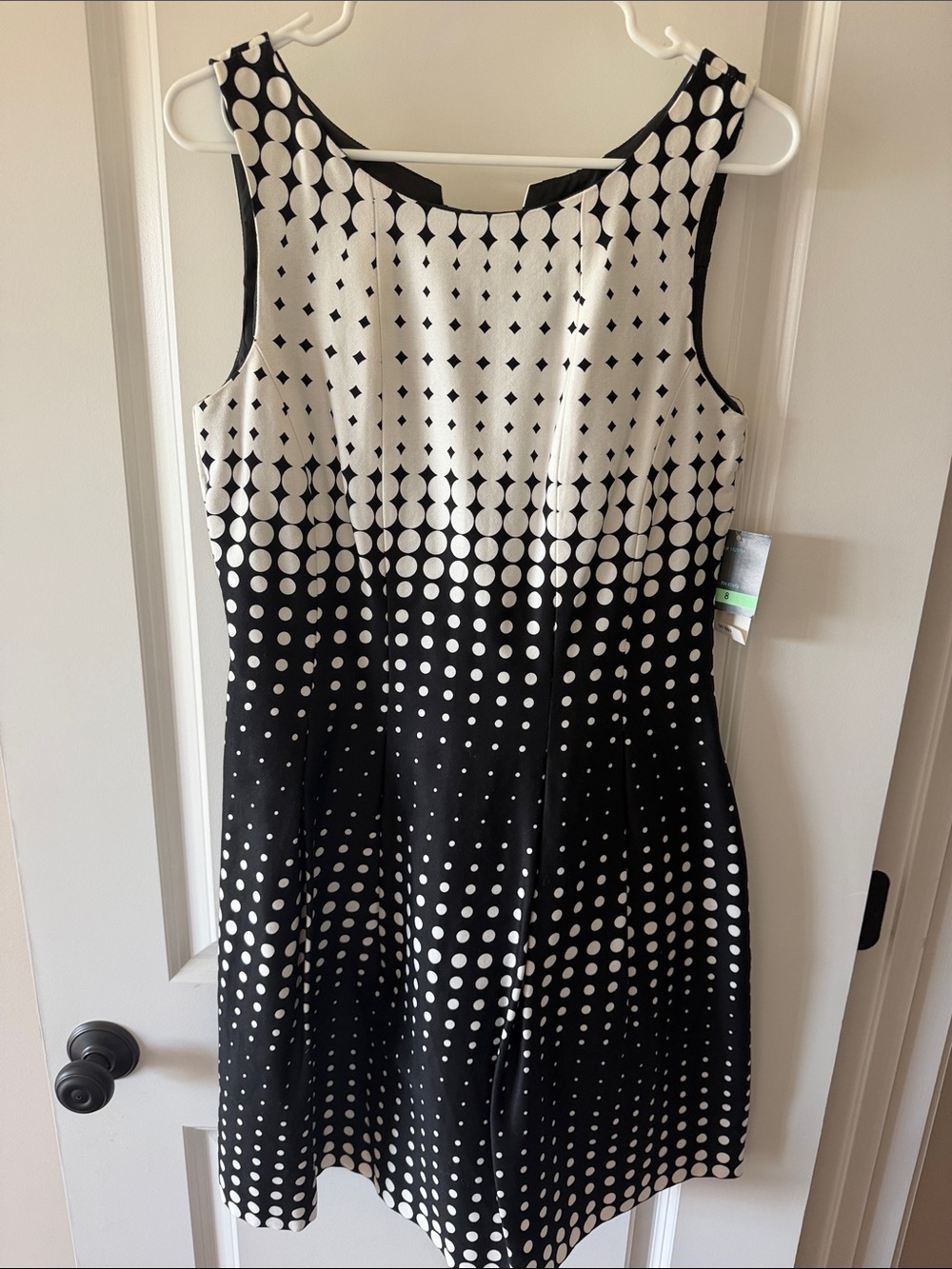 New!! Gabby Skye Black & White Polka Dot Sleeveless Fit-and-Flare Dress Size 8